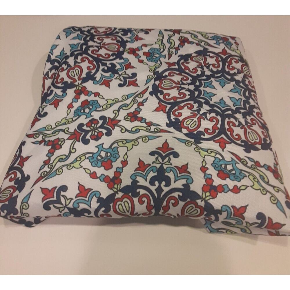 Huntington Home Table Cloth 73x73 Scrolled Medalions